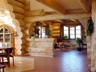 Строительство из оцилиндрованного бревна Строительство из оцилиндрованного бревна