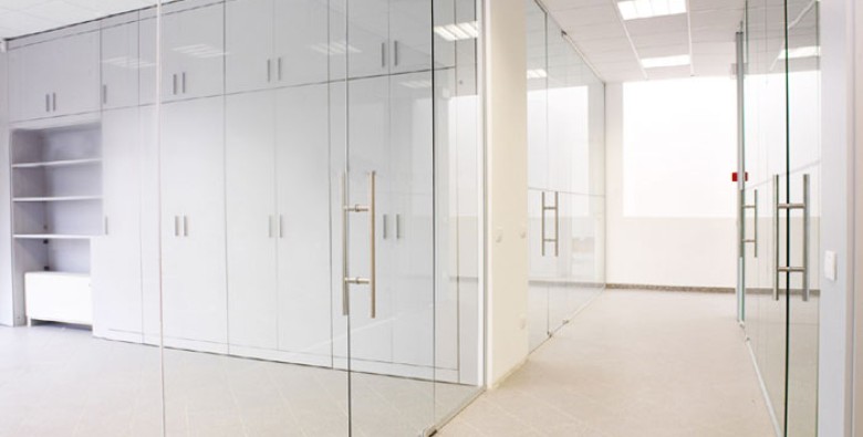 Перегородки: удобное решение для офисных помещений Перегородки: удобное решение для офисных помещений